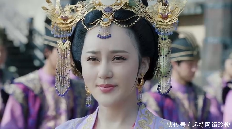 政于|她功比孝庄和慈禧，一生辅助过五位君主，三次垂帘听政后还政于君