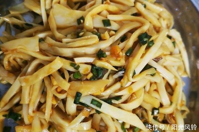 杏鲍菇|便秘最怕这“菜”,坚持一周吃3次,清肠排宿便,大肚腩变平坦了