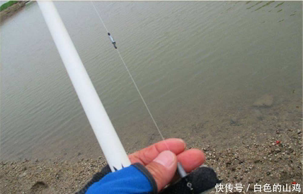 夏季无风不出门,有风才能钓大鱼,刮风天钓鱼,注意调整你的钓法