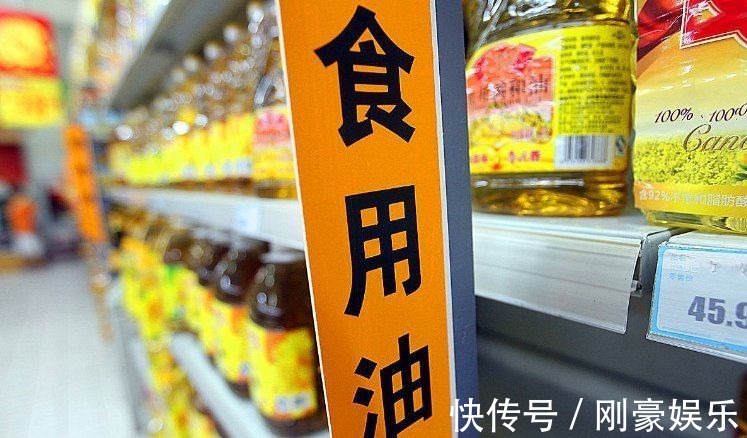 贵的食用油不一定好，牢记瓶子上3个“关键字”，营养香浓油烟少