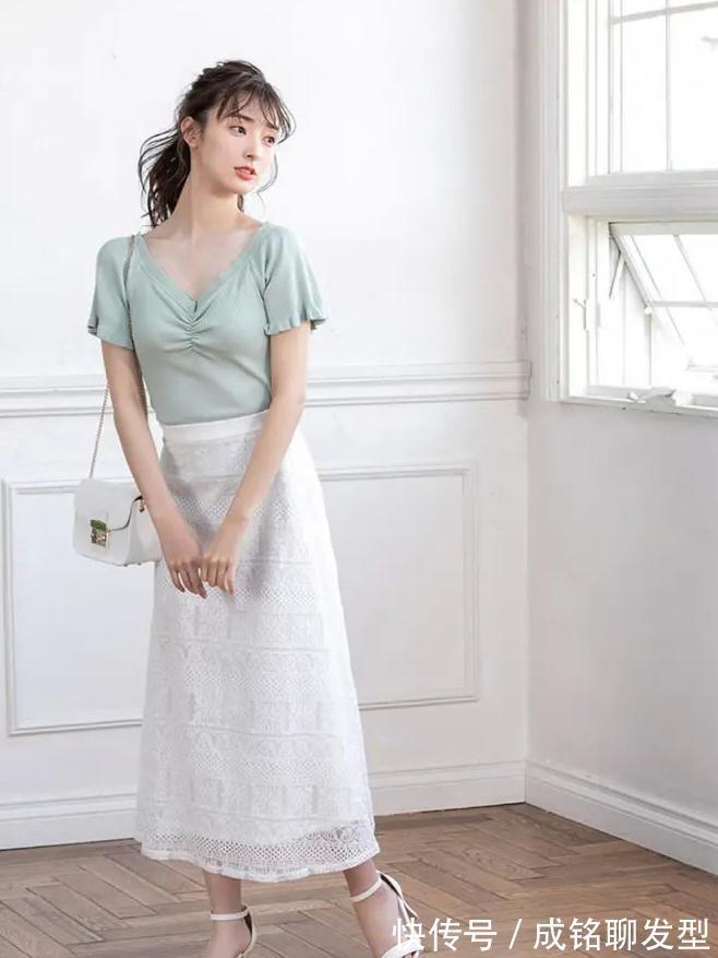 高颜值|时尚高级的夏日穿搭,看看这位高颜值模特精彩演绎,照着穿你也美