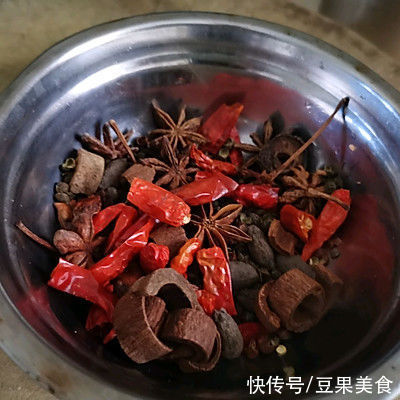 青花椒|这样做盐焗猪肝，比饭店做的好吃百倍，做法超简单