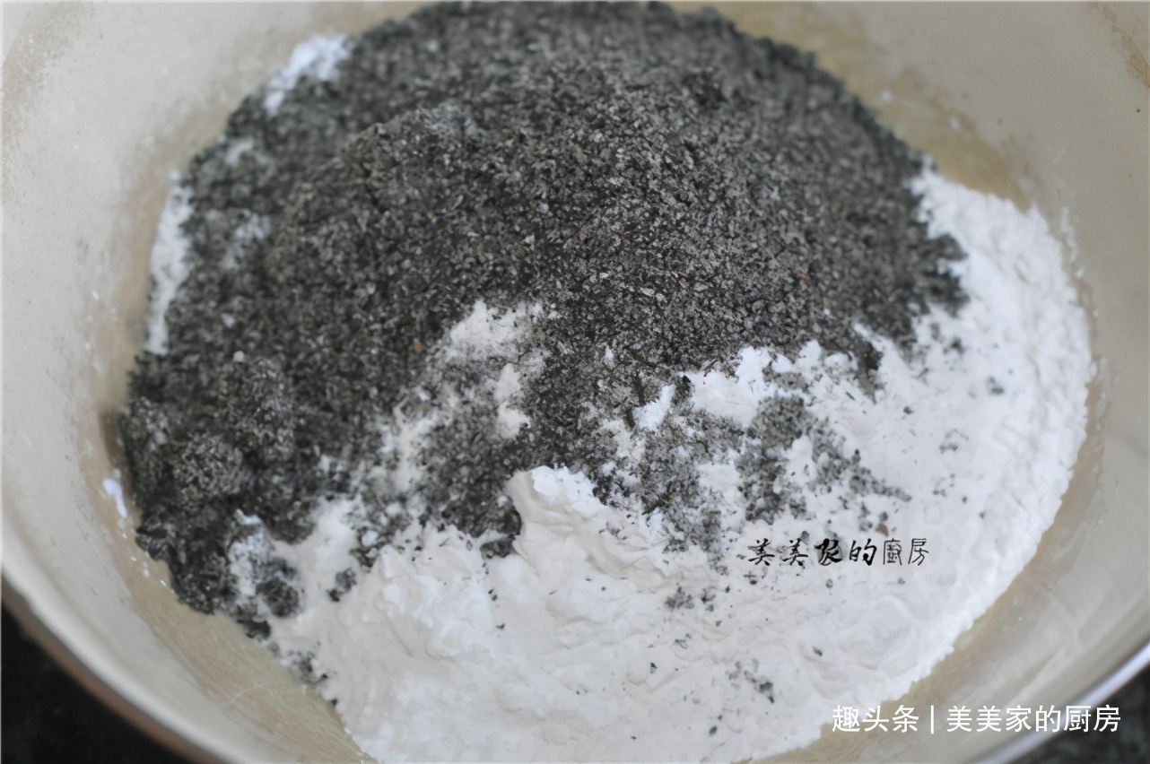 用三样食材搭配做早餐，不用揉面不发酵，凉吃更美味，又软又糯！