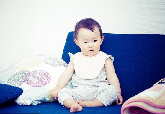 妈妈|“黑脸婴儿”走红,出生后被全家嫌弃,两个月后成功逆袭