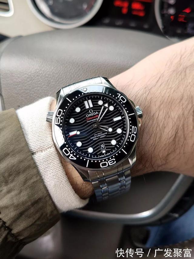 必大 仪表不凡说表:最具“性价比”的豪华型潜水腕表——欧米茄海马300