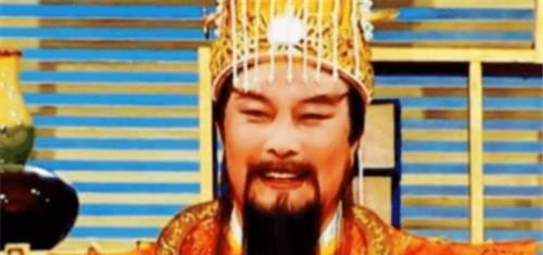 他是将“玉帝”演活的人，回家祭祖才发现，自己被印在了冥币上