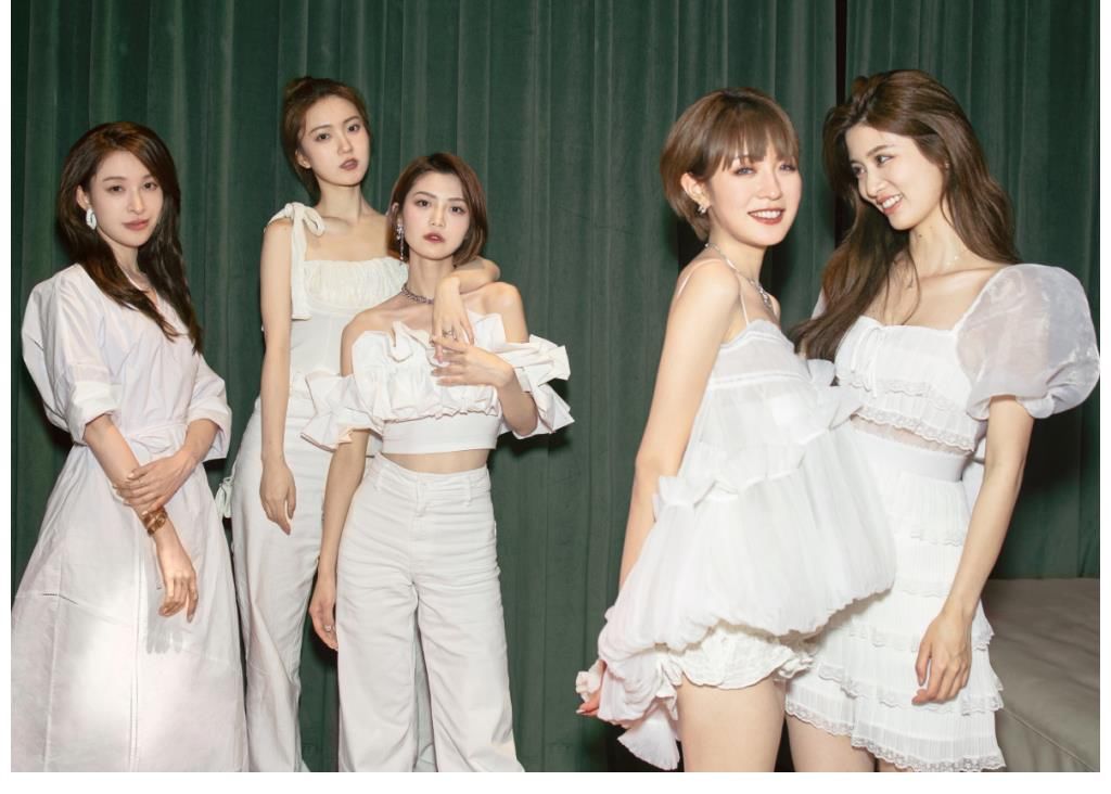 心动4|《心动4》嘉宾合体大片，方程式夫妇甜度爆表，橙子小孔站位微妙