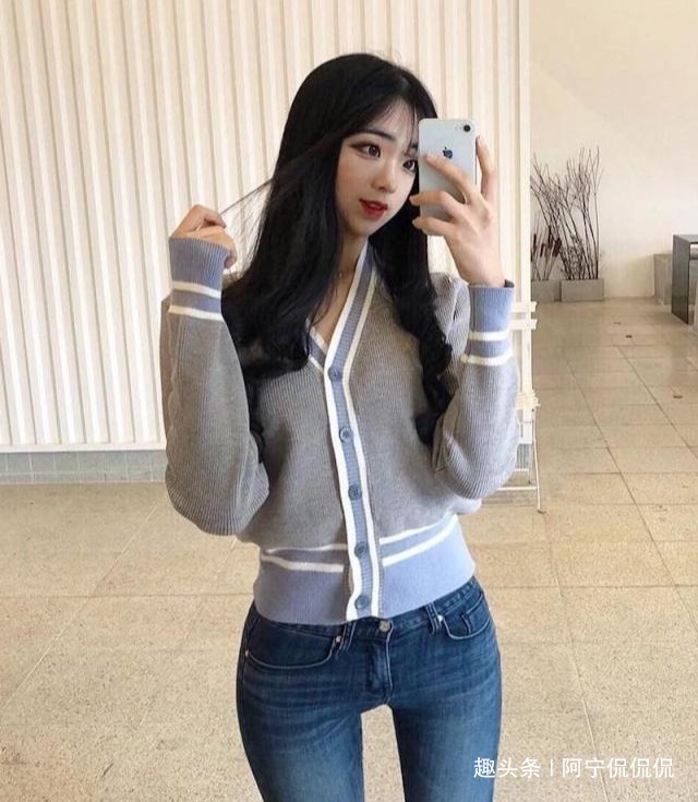 女人味|打底衫穿出小清新的气质,搭配上牛仔裤尽显潮流风范