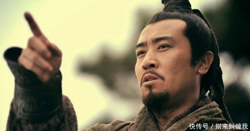 关羽|此人不忠不孝不仁不义，三国演义中却是个大英雄，地位仅次于关羽