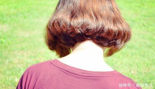 吹风机|头发越来越少白发越长越多做好五件事,老年也能拥有茂密黑发