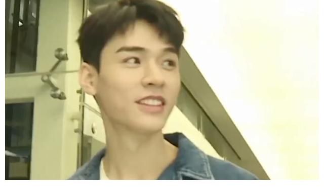 成员|《中餐厅5》成员介绍，姚安娜16个字评价高，龚俊却只有2个字