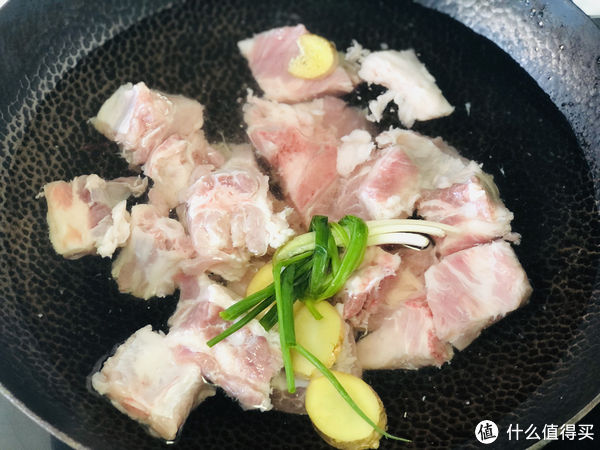 肉汤|做冬瓜排骨汤时，牢记“1泡3不放”，肉香汤鲜，关键还没腥味儿