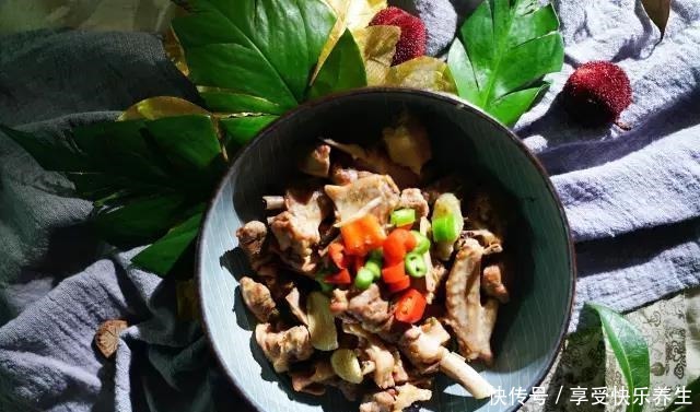 羊肉|秋天，吃猪肉羊肉都不如“它”，抽烟的人更要多吃，清肺又降火