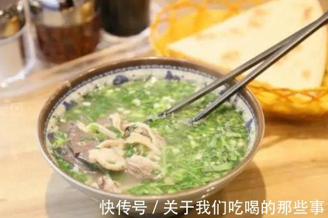 羊肉|伏天多喝羊汤好，做好“3步2不加”，羊汤鲜美无膻味，浓白不发黑