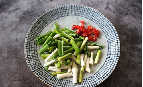 每次|这肉是猪身上最嫩一块,每次炒一盘,总不够吃,我家三天两头吃