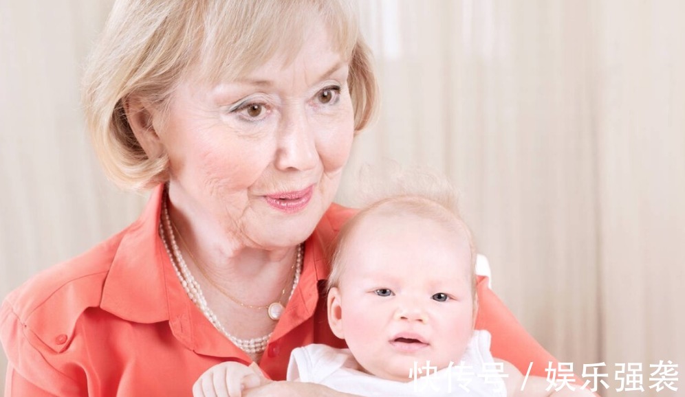 公婆|60后婆婆带孙子4年,出力出钱帮还房贷,儿媳反到嫌弃无能