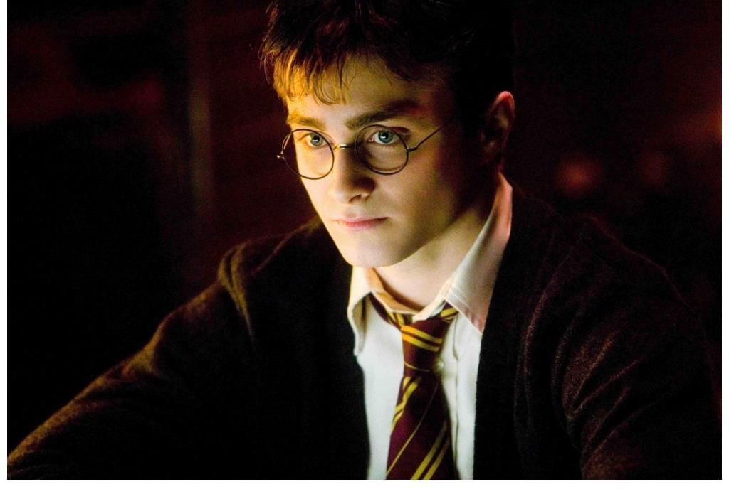 伏地魔$哈利·波特老了之后能有邓布利多的地位吗?