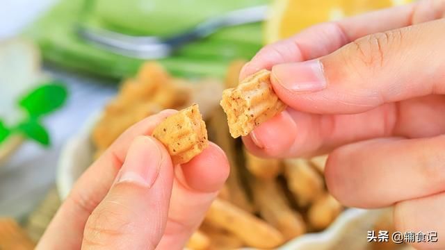 手指棒|谁还给娃吃山药泥啊!山药这么做,不加1滴油和水,娃吃到连渣都不剩