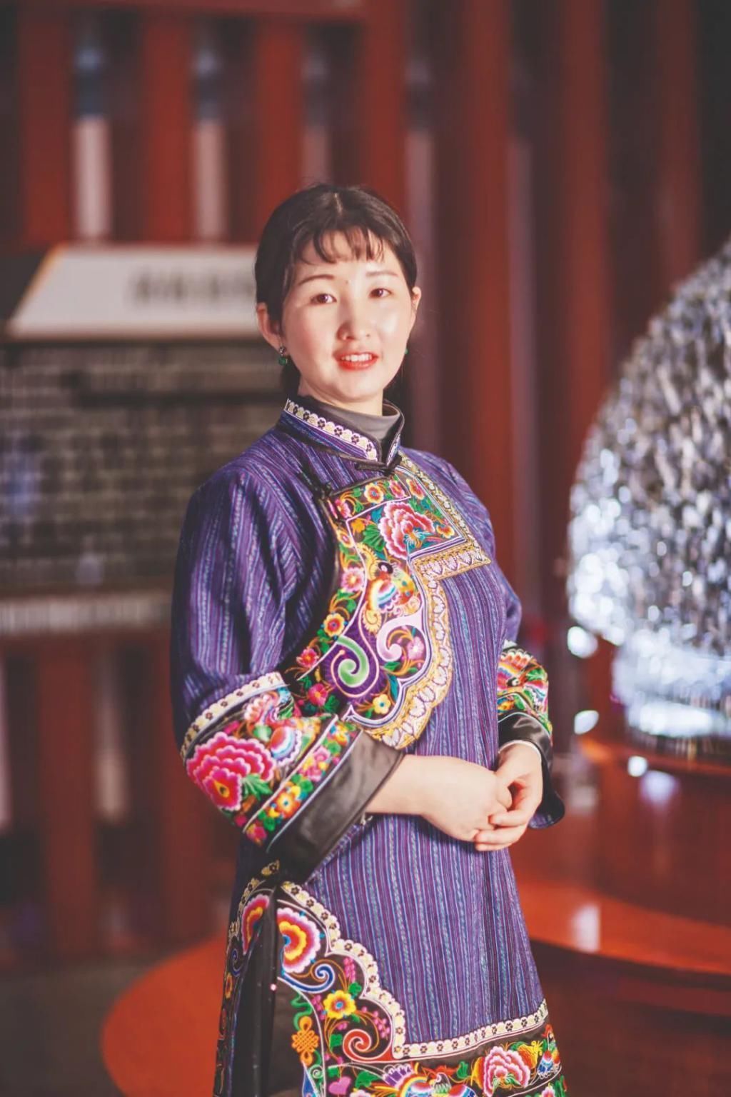  决战|【决战脱贫前线】在凤凰古城，她被苗银之美击中……