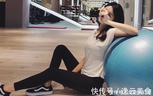 打底裤 独特高雅的紧身打底裤美女,显得有品位!