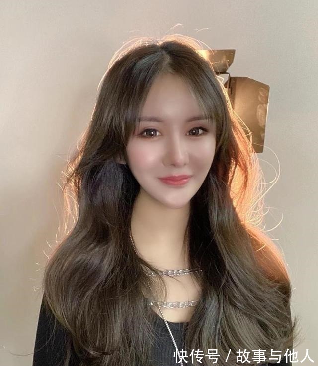 烫发 新时尚发型17款送给大家,越看越完美,蓬松时尚显高级!