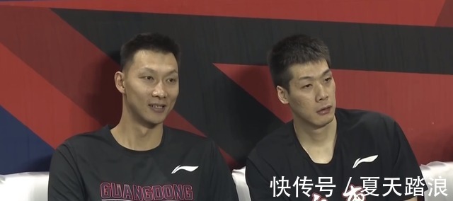 篮板|18分+15分!半场打花广东男篮,广厦男篮要成为荣誉收割机
