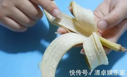 搅拌均匀|香蕉皮加上牙膏,能解决千万男性朋友的困扰,学会了受用一生!