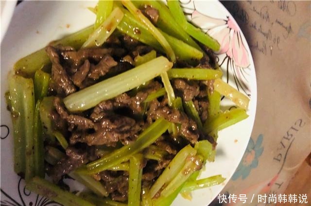  牛肉|孩子带同学来家里做客，我专门下厨招待，然而上桌后我却出去了！