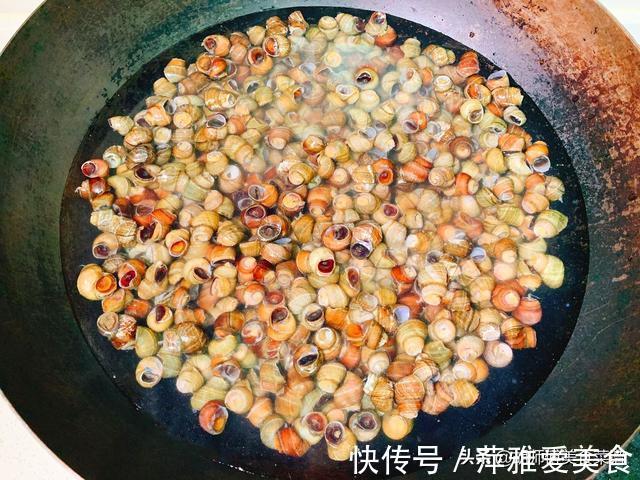 食用油|田螺洗完还是有沙？老渔民教你一妙招，田螺拼命吐沙，拦都拦不住
