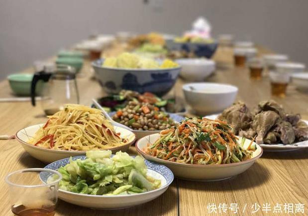 年龄|年龄越大越得忌口若是进入“中老年”,4种食物最好少吃点