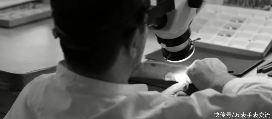 钢表|劳力士柜员比表多，百达翡丽源邸看不到表，手表真的越少越火吗？