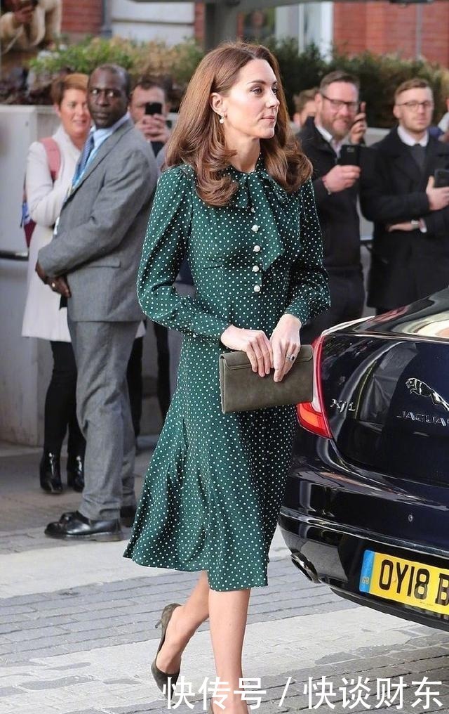 凯特|凯特王妃怎么这么美!原来她更钟爱这种风格,优雅高级又显女人味