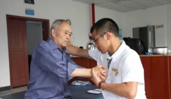 人脑供血不足时,身体是不会“骗人”的,八成很快有这些异常!