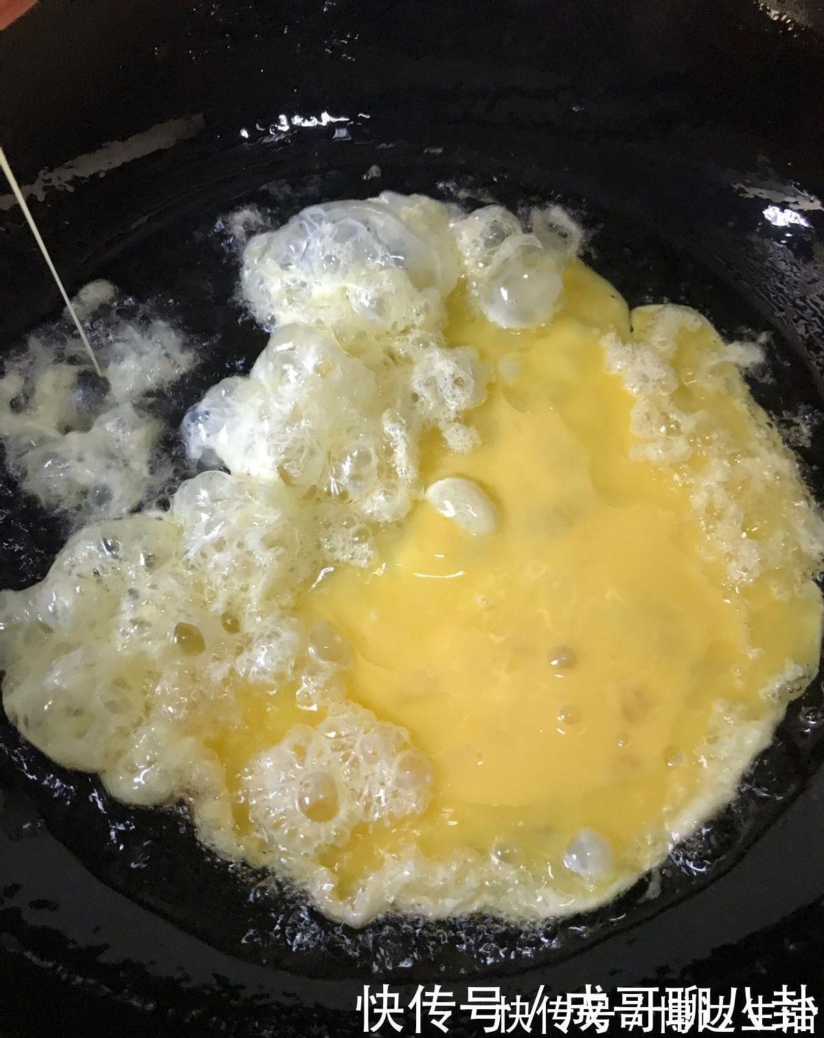 调味料|爱吃韭菜盒子的看过来，学会这个做法就够了，个个薄皮大馅真美味