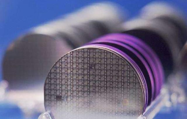 成本|趋势丨实现国产替代国内450mm半导体级单晶硅棒研制成功