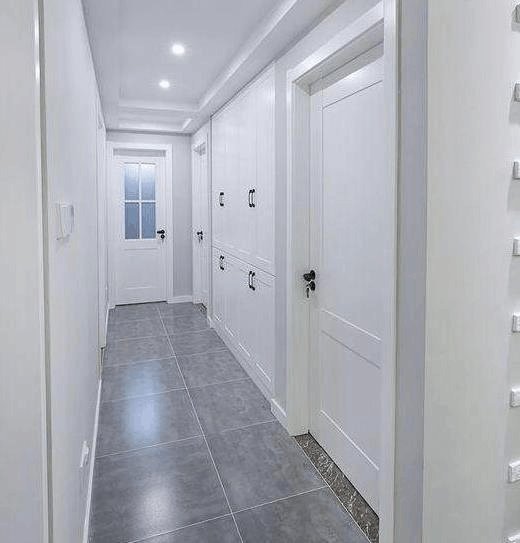 卧室|老婆把“衣柜”装走廊,卧室多放一张床,亲友纷纷夸实用