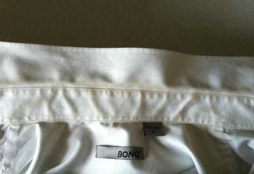 白色衣物发黄千万别扔,只需几毛钱,简单泡一泡,和新买的一样白