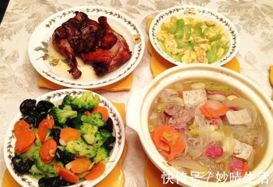 睡眠质量|高血糖人群,牢记:晚餐“4不吃5多吃”,血糖慢慢降下来!