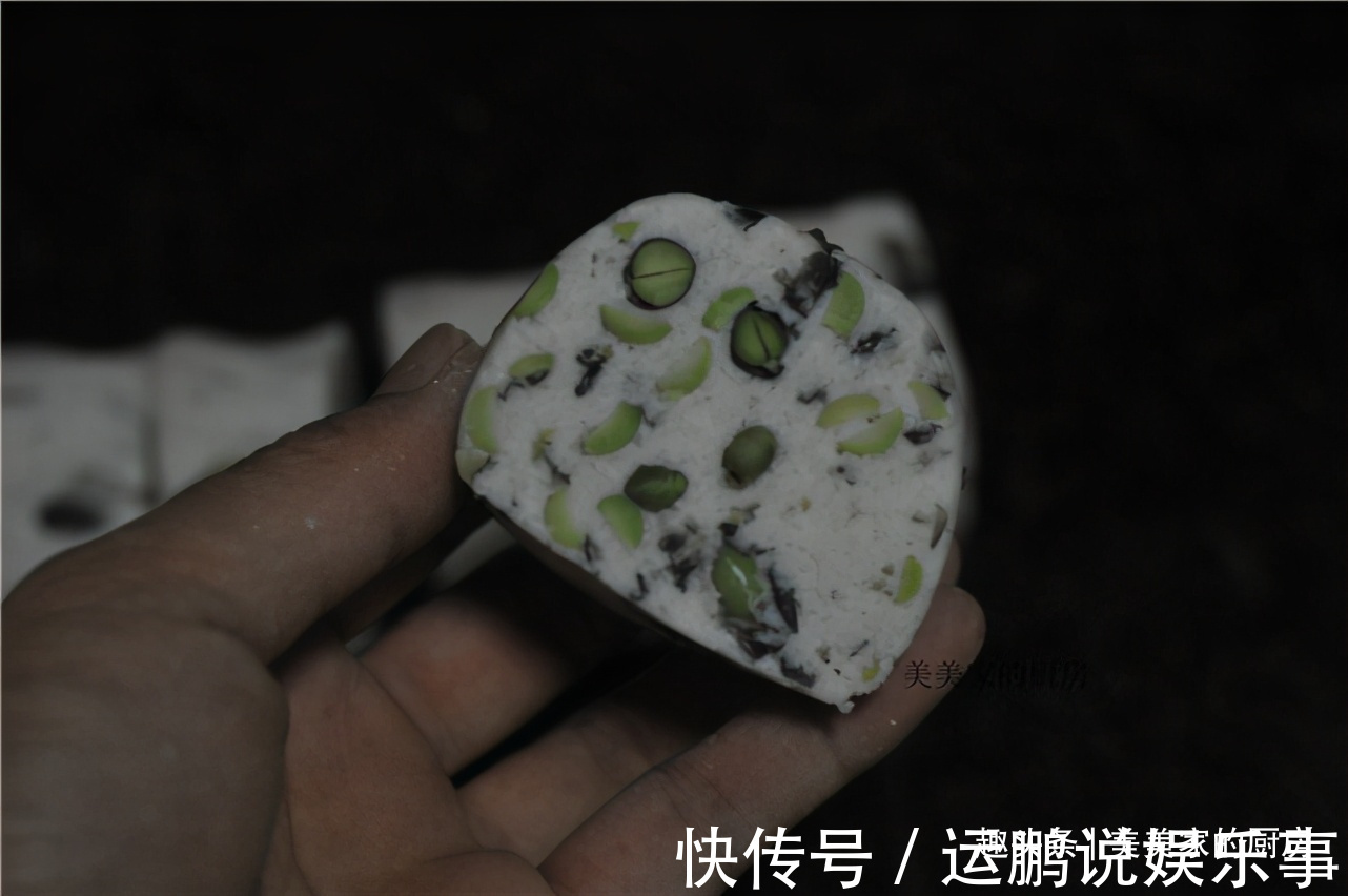 一日三餐|夏天湿气重，补药一堆，不如吃此物一块，清爽粉糯，凉吃更带劲！