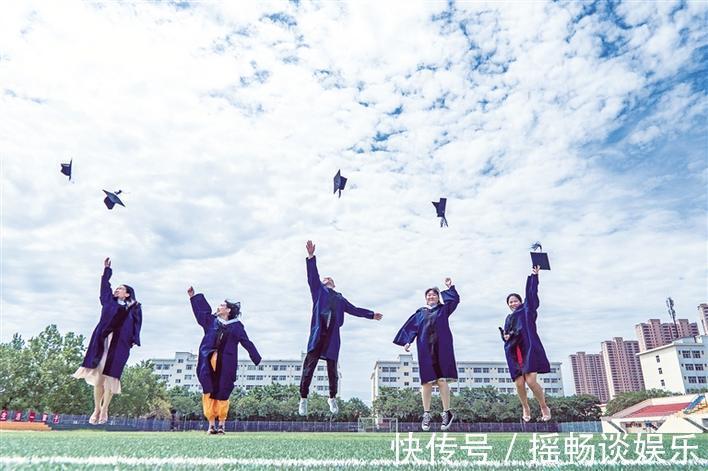 晨晨|19岁女大学生感染HPV,肉芽疙瘩遍体,医生:80%就诊的都是大学生