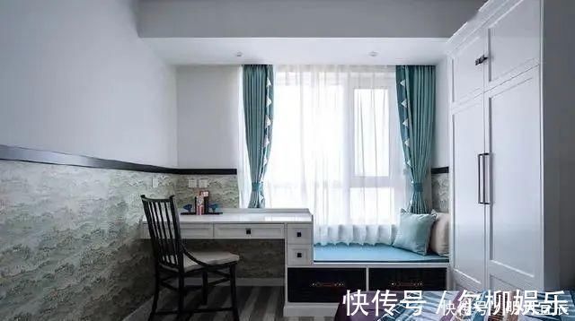定制|你家飘窗用来堆杂物太浪费了,看看别人家是怎么装修的
