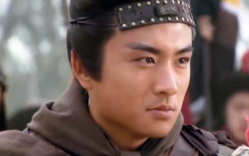 水浒传中善用弓箭之人如此之多,为何花荣能稳座首位?看其九次施展神箭绝技