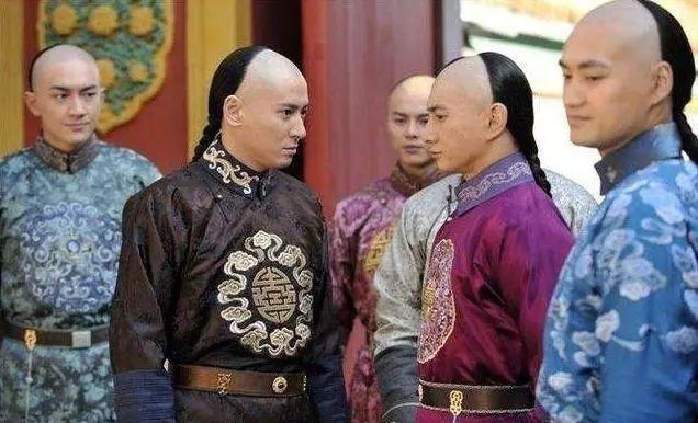 太子|【历史冷知识】康熙将儿子幽禁26年,儿子没事干,于是就生了14个女儿,15个儿子