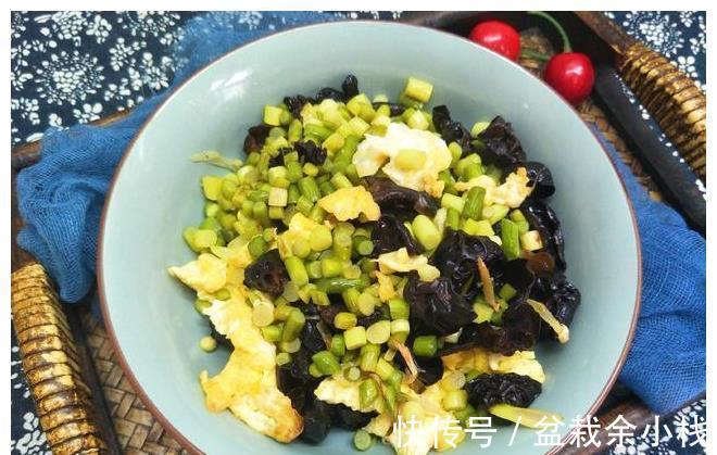 好吃|天越冷,越要多吃素菜,1道好吃的素小炒,家人特别爱吃