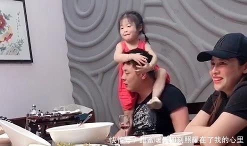 名副|“女儿奴奶爸”被娃“折磨”,爸爸:玩吧,反正我也不想活了!