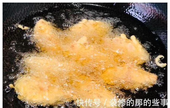 面包糠|炸鸡翅时，脆皮糊如何调制？牢记这3个小技巧，不放面包糠也酥脆