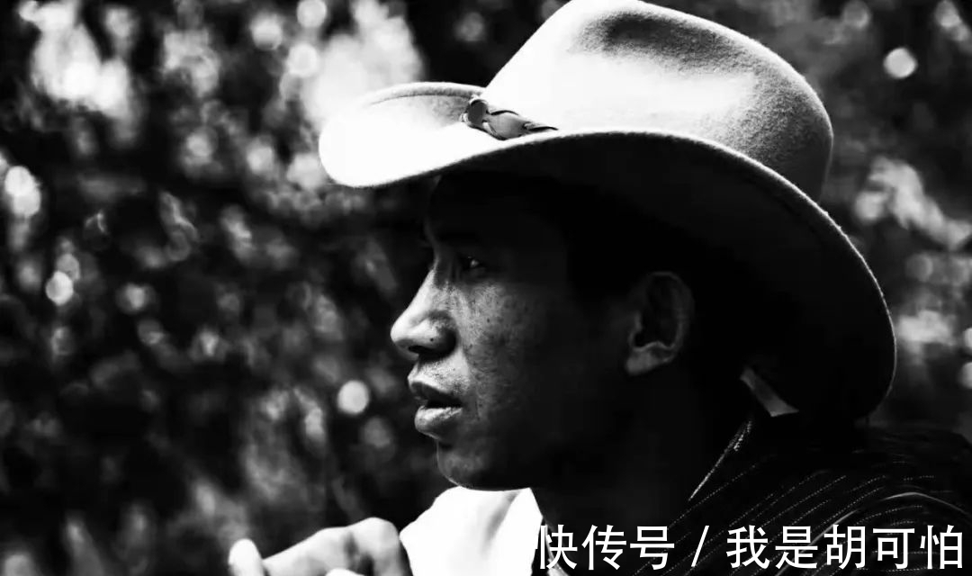 鉴赏@长江黑白水墨画石的艺术鉴赏