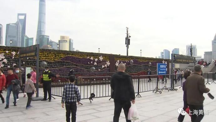 爱申活暖心春 ｜新年去哪沾牛气？景区迎来大客流，外滩金牛成主角！