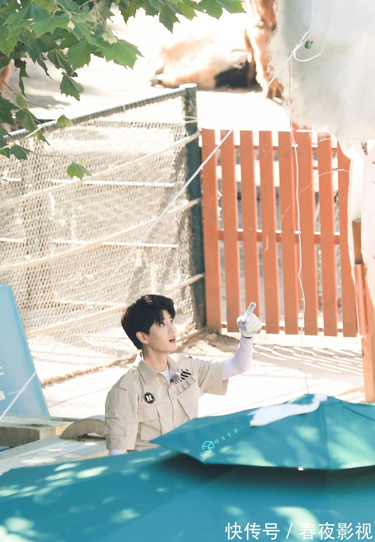 浙江衛(wèi)視|全新綜藝《嗨放派》動(dòng)作頻頻,粉絲狂喊不播何撩?