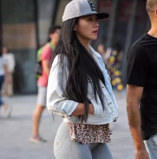 小蛮腰 高腰衫配打底裤,时尚女生的最爱,小蛮腰并不是每个人都有的